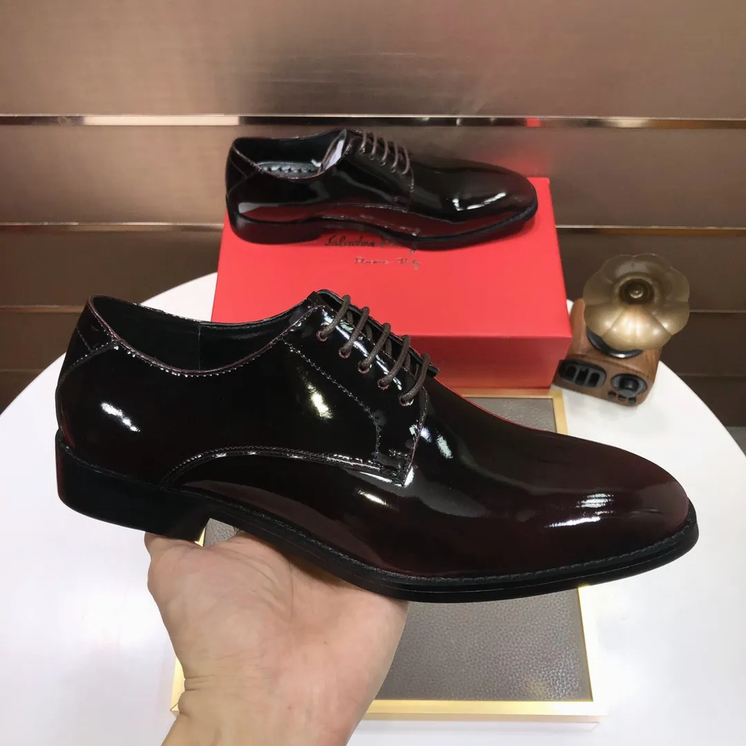 Men's shoes💰480💰[Ferragamo/Ferragamo] The latest model in the counter. Original imported high-quality cowhide with open sides + imported sheepskin lining + original luxury metal buckle + original combination outsole. Comparison without pressure. 38--45 (45 is custom-made and cannot be returned or exchanged)